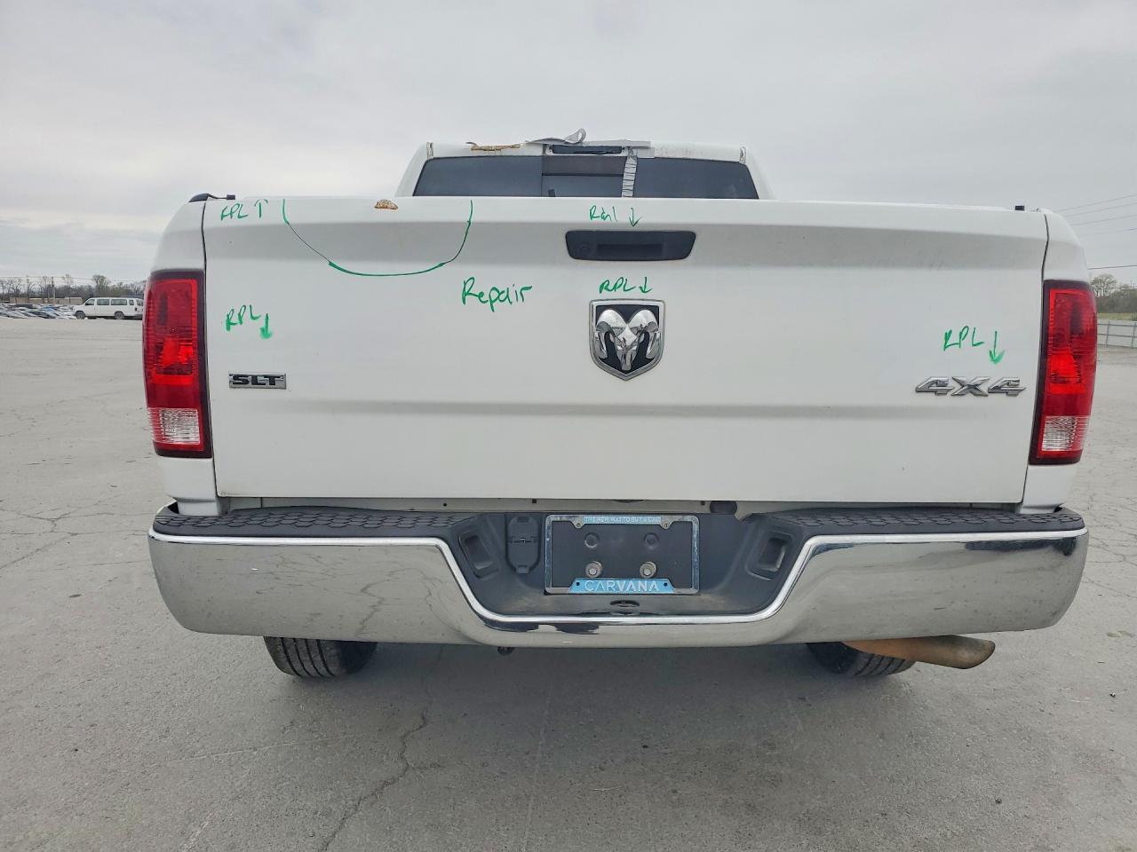 2020 Dodge RAM 1500 Classic SLT