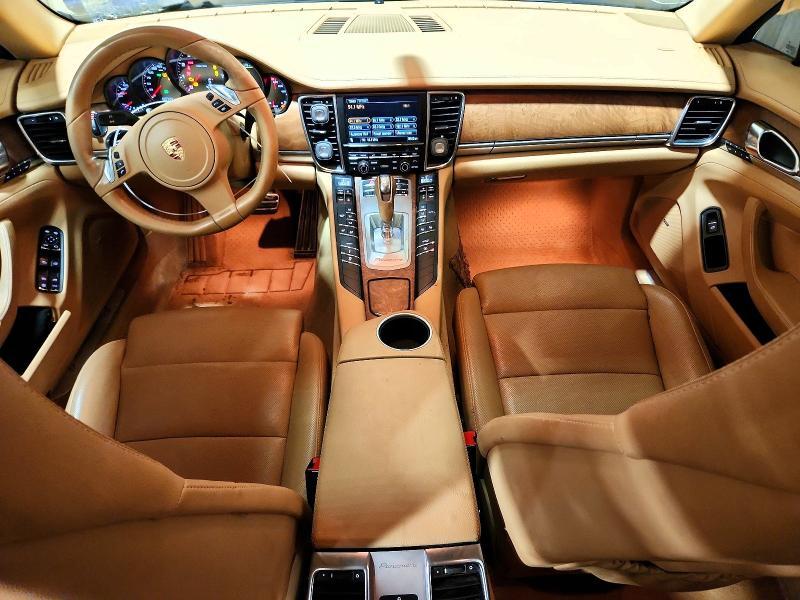 2012 Porsche Panamera 2