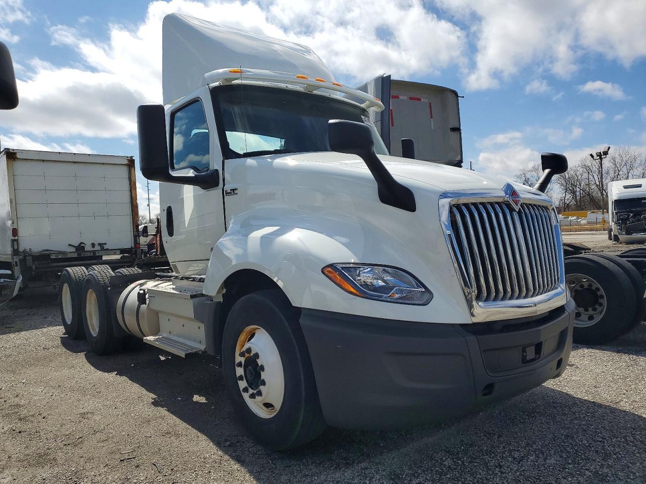 2019 International LT625
