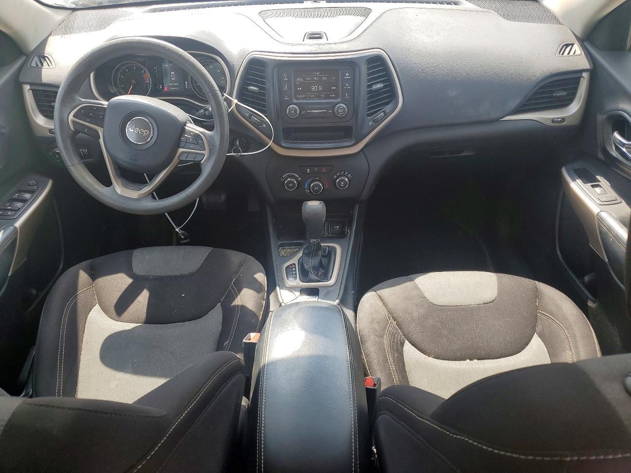 2018 Jeep Cherokee Latitude