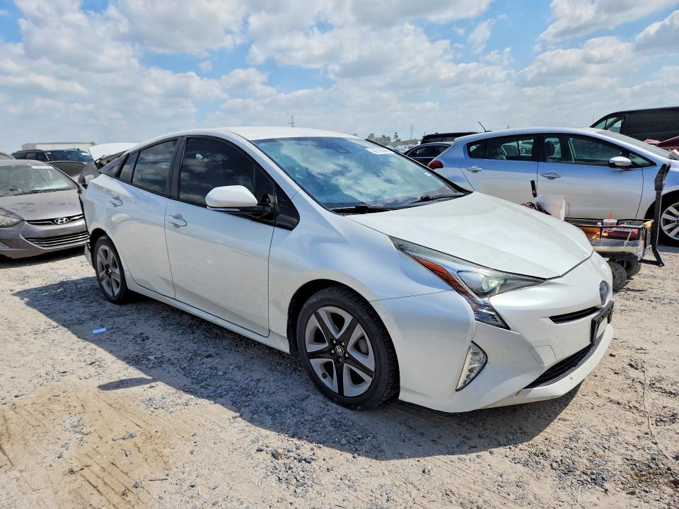 2016 Toyota Prius Three Touring