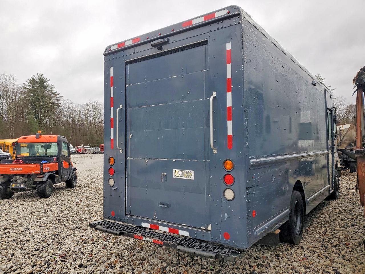 2020 Freightliner MT45G Chassis Delivery Truck