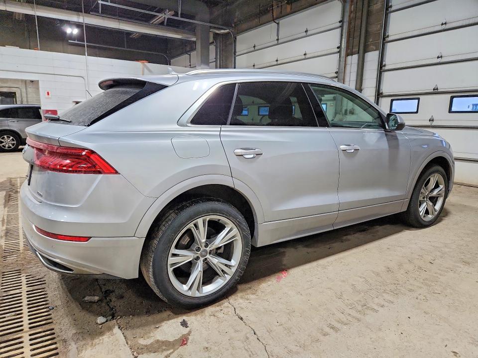 2020 Audi Q8 Premium