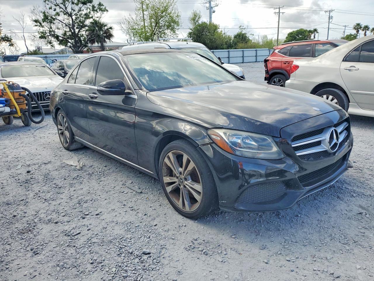 2017 Mercedes-Benz C300