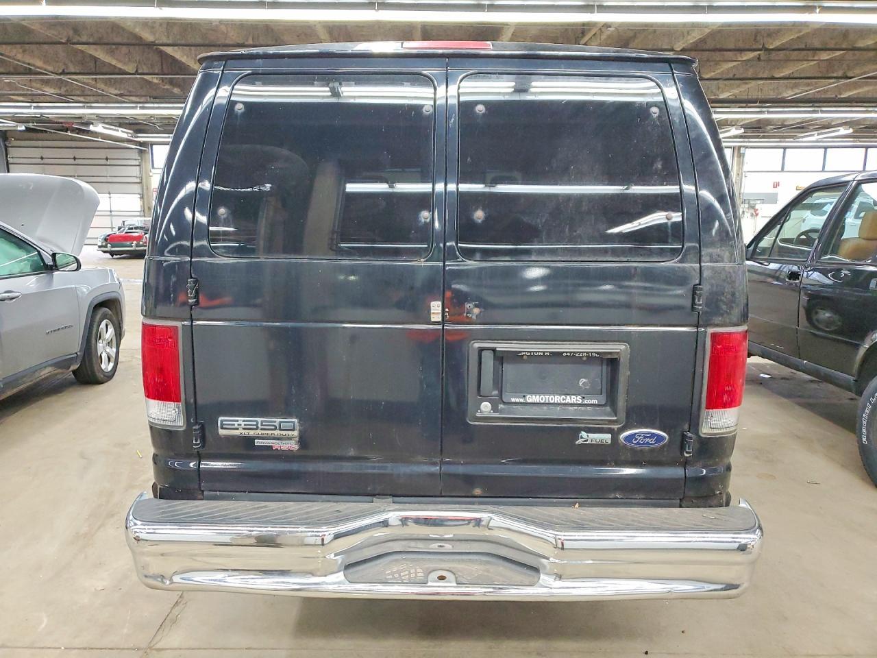 2013 Ford Econoline E350 Super Duty Wagon