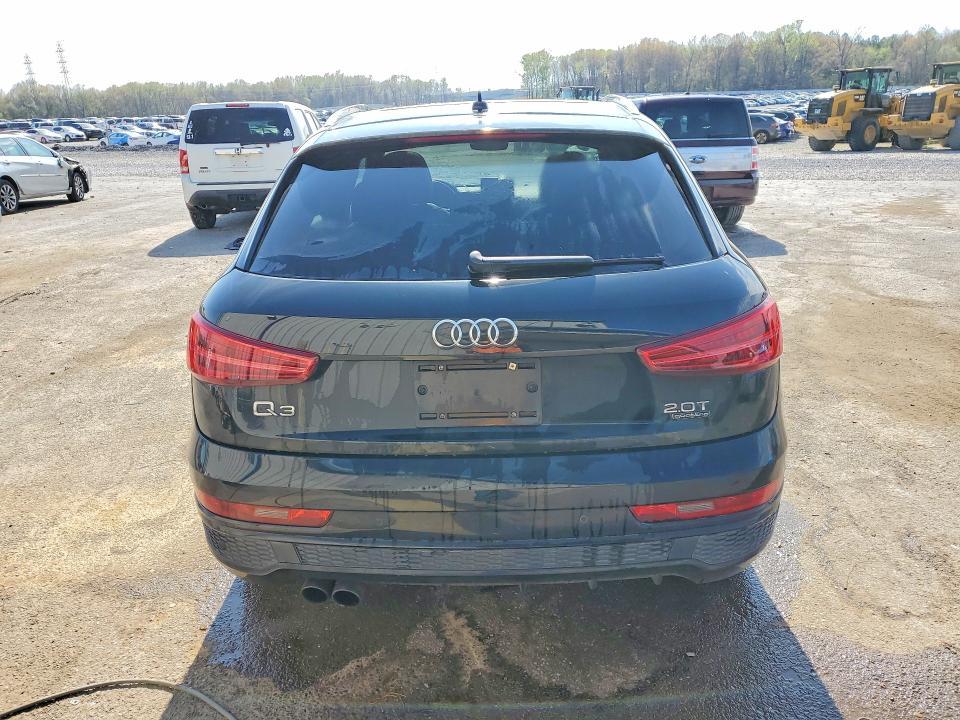 2016 Audi Q3 Prestige