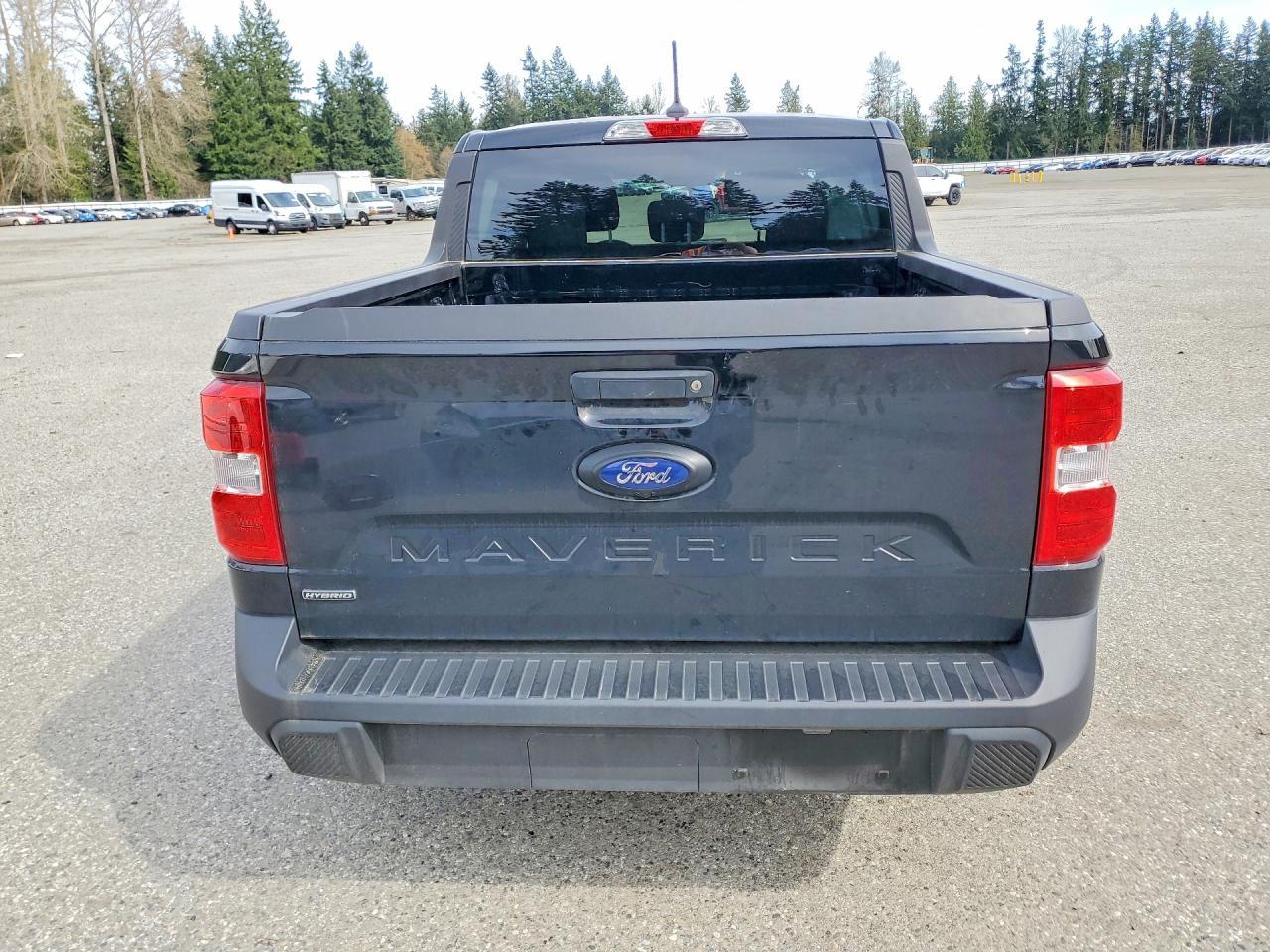 2024 Ford Maverick XL