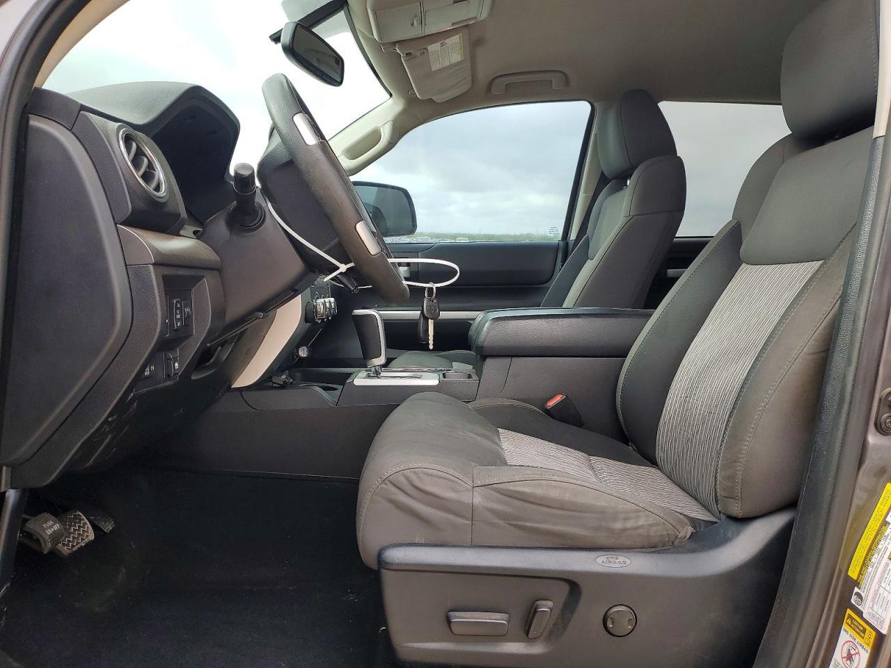 2015 Toyota Tundra SR5