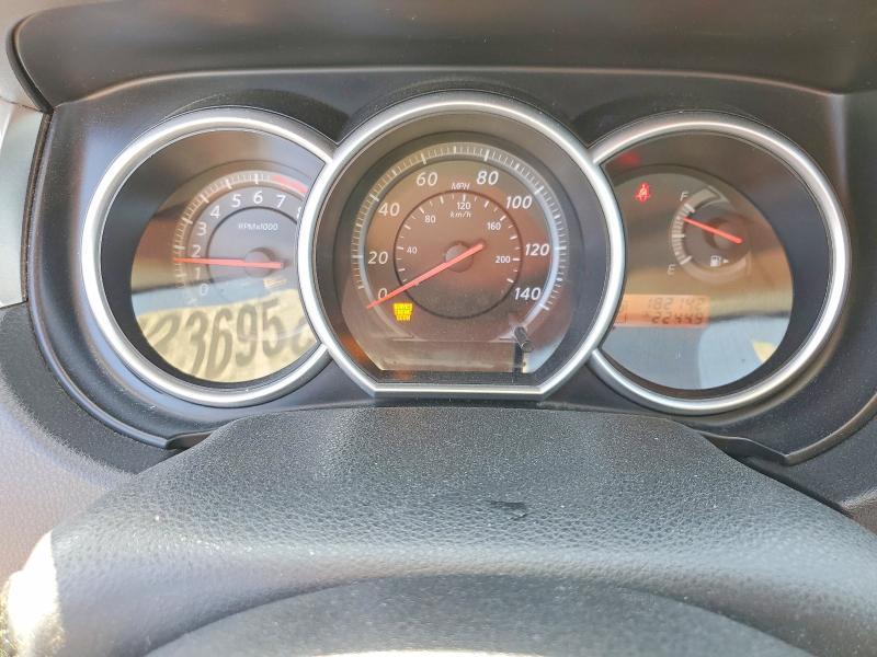 2011 Nissan Versa 1.8 s