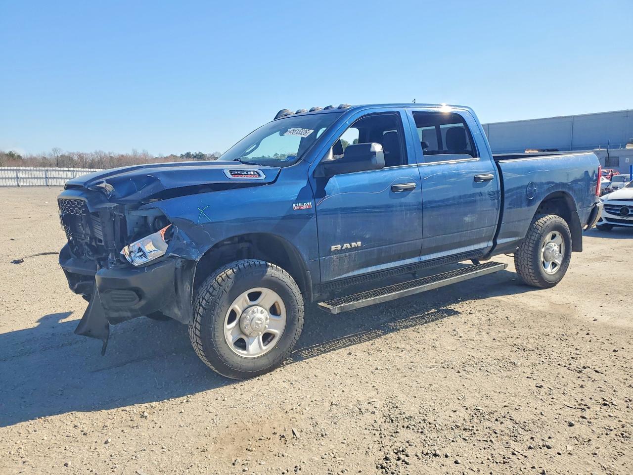 2022 Triumph 2500 Tradesman