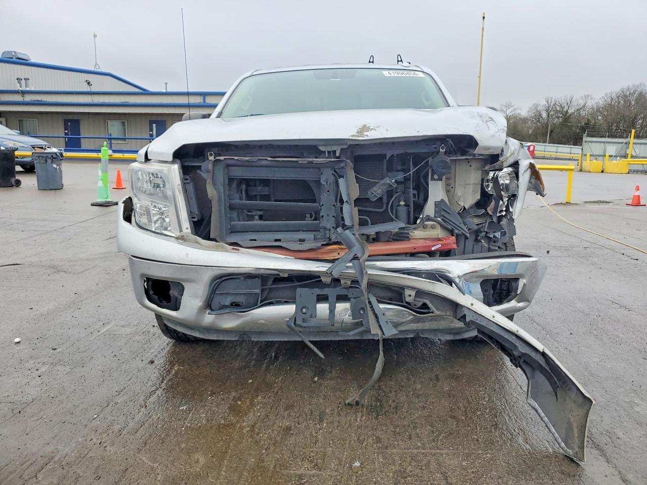 2017 Nissan Titan SV