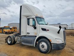 Peterbilt salvage cars for sale: 2018 Peterbilt 579 Semi Truck