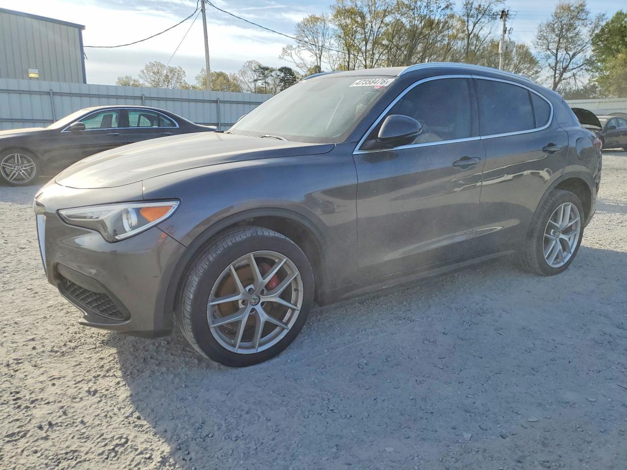 2019 Alfa Romeo Stelvio ti