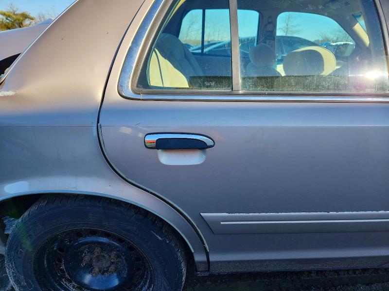 1998 Ford Crown Victoria lx