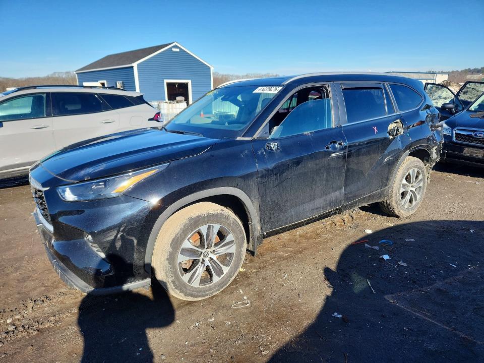 2023 Toyota Highlander xle