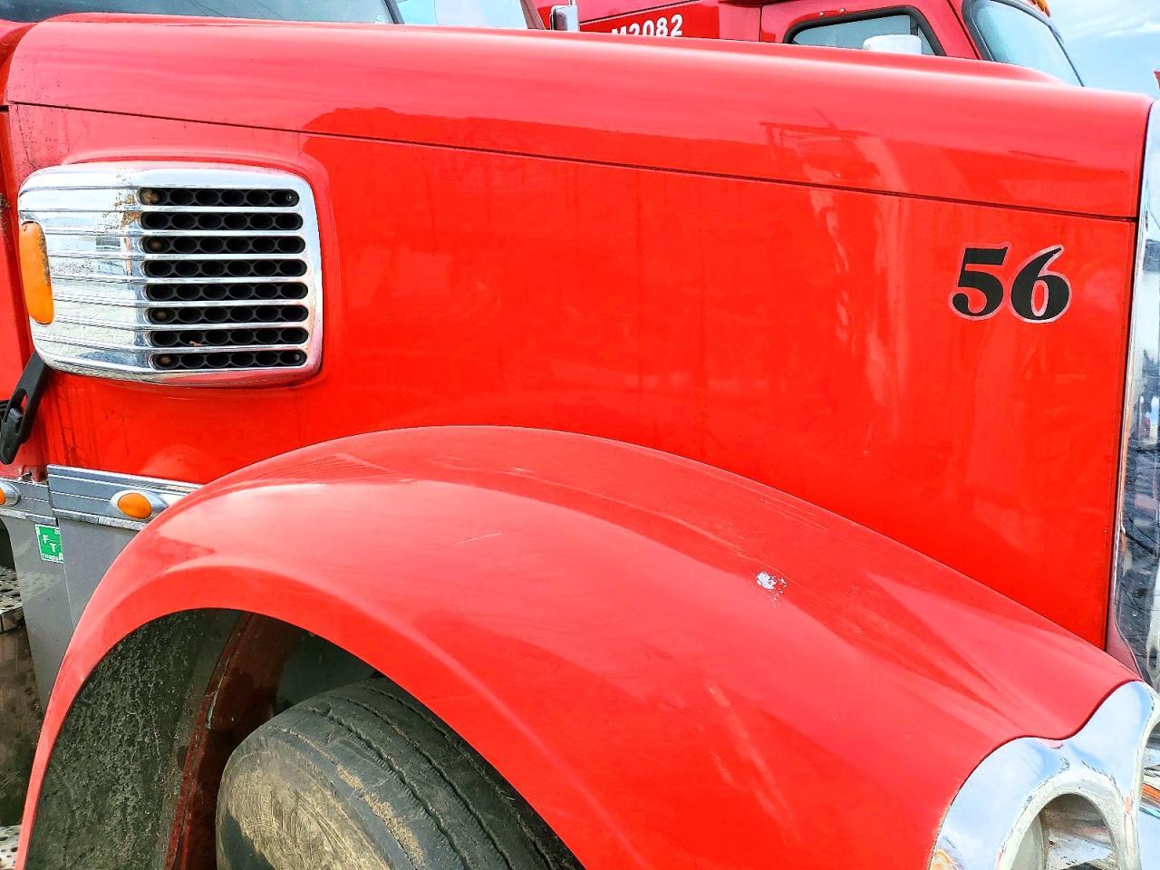 2018 Freightliner Conventional Coronado 132