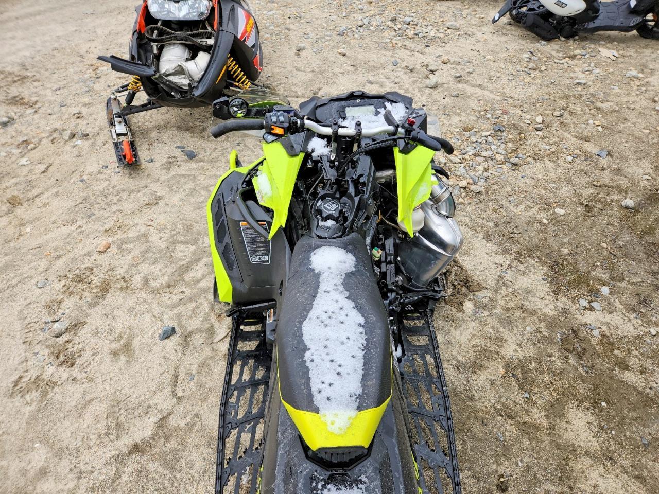 2020 Skidoo Snowmobile