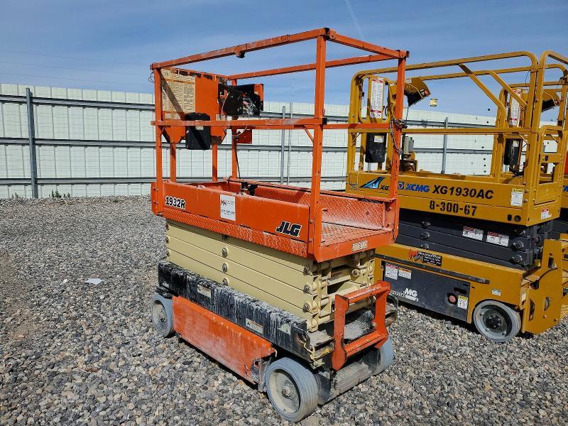 2022 JLG Scissor Lift