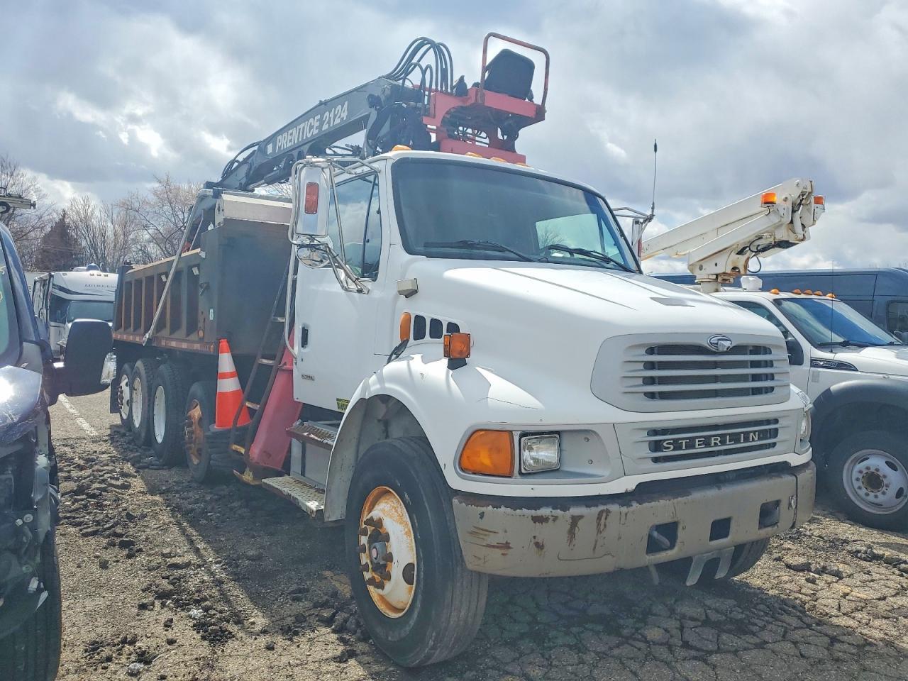 2009 Sterling 2009 Sterling Acterra Grapple Truck