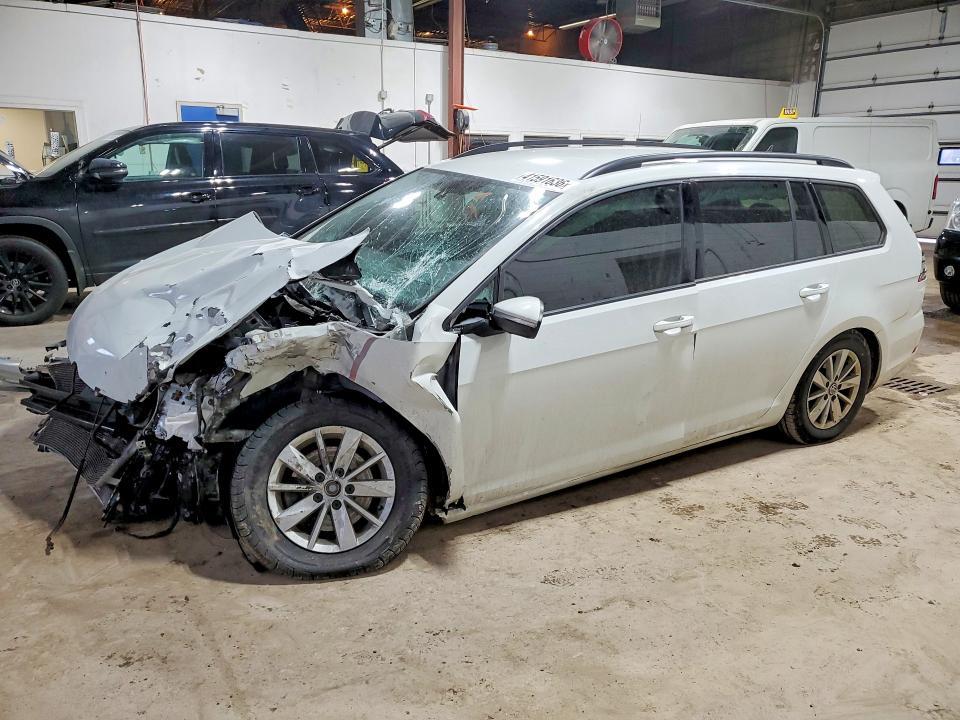 2019 Volkswagen Golf Sportwagen s