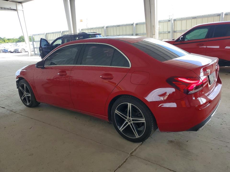2019 Mercedes-Benz A 220