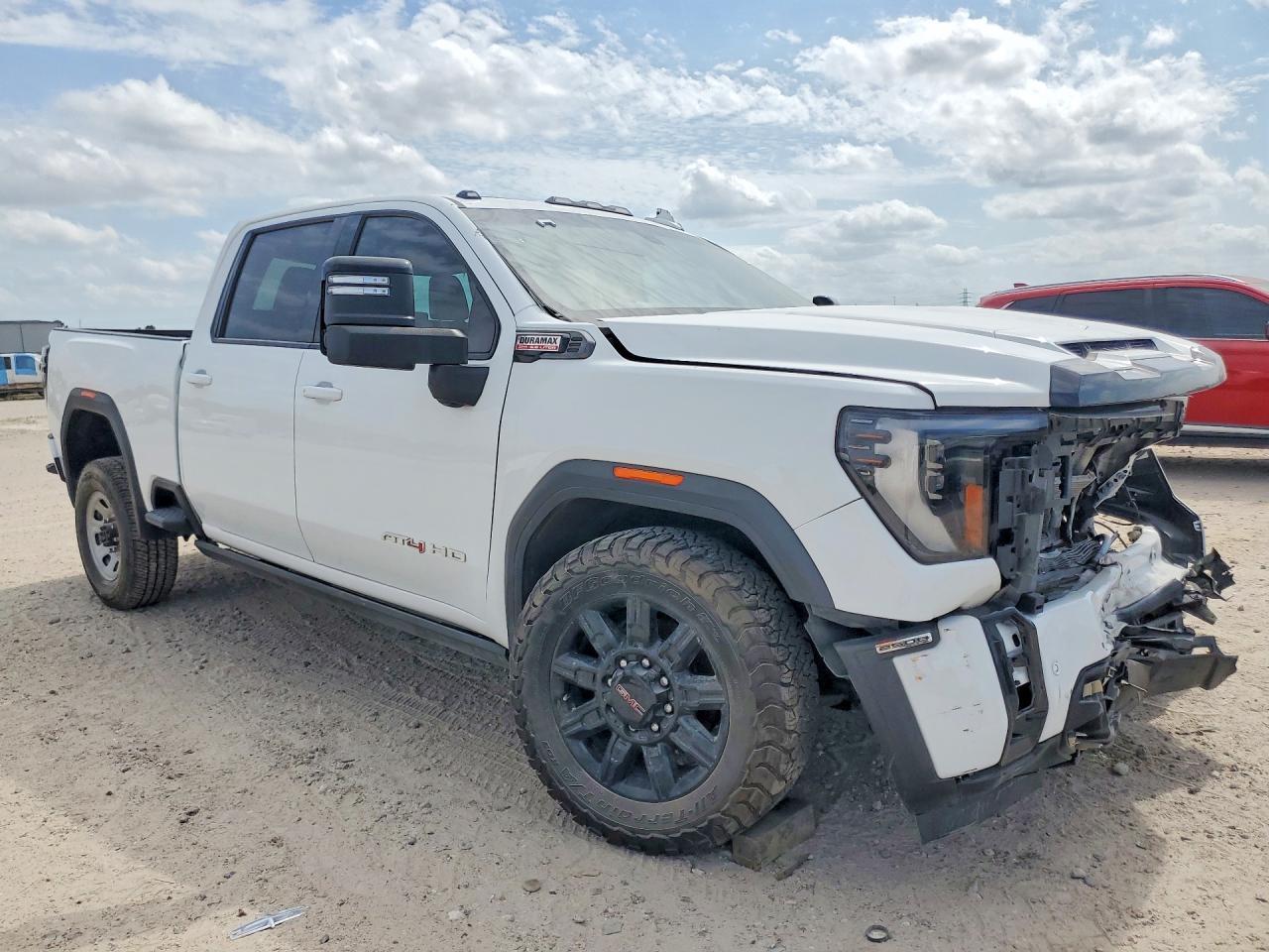 2024 GMC Sierra K2500 AT4