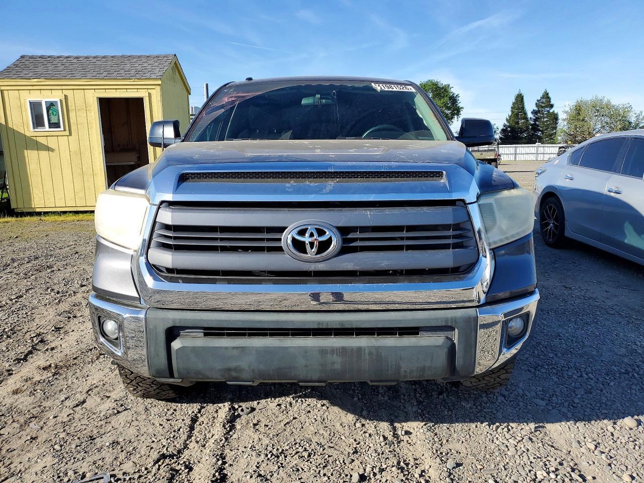 2014 Toyota Tundra SR5