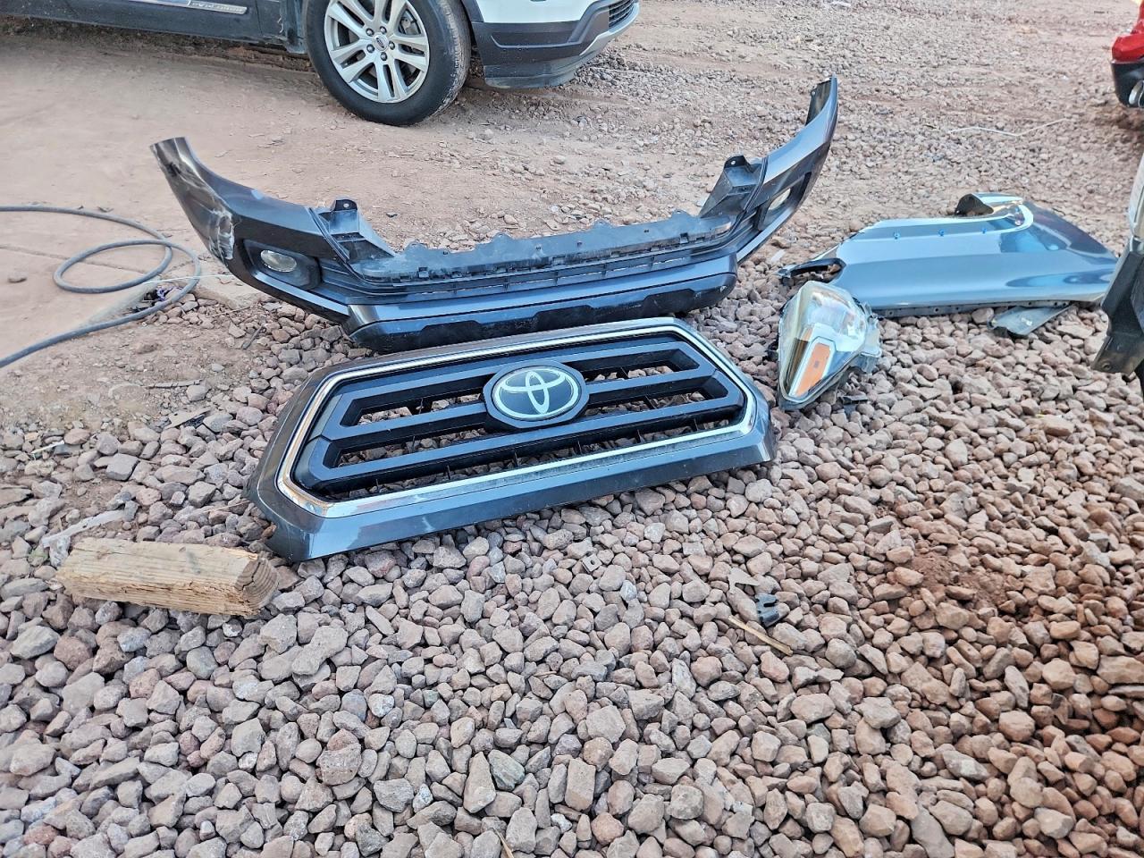 2020 Toyota Tacoma SR5 V6