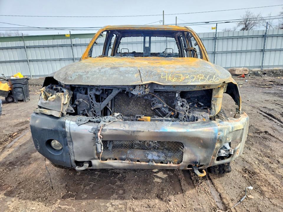 2005 Nissan Titan XE