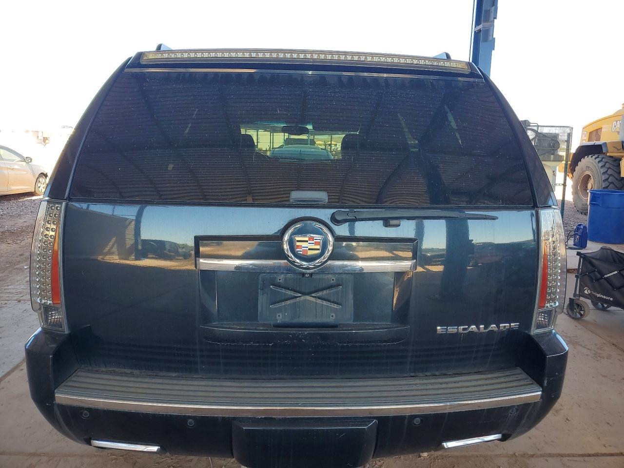 2013 Cadillac Escalade Premium