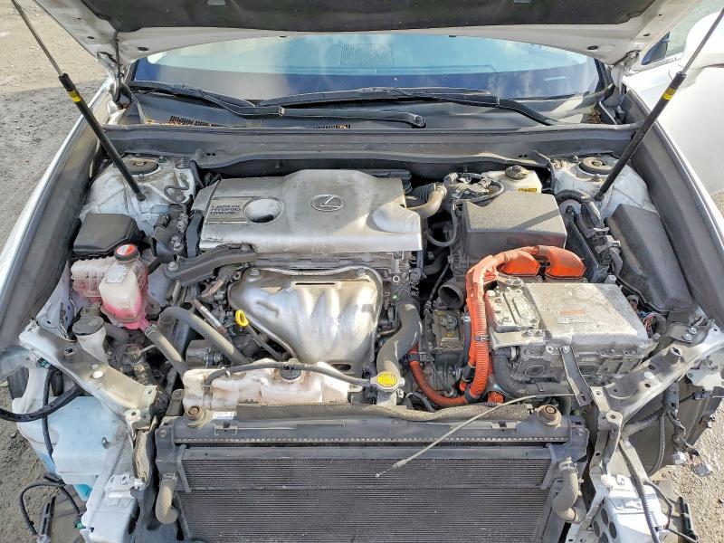 2015 Lexus Es 300h Base