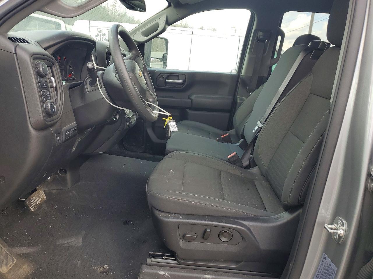 2025 Chevrolet Silverado K2500 Custom