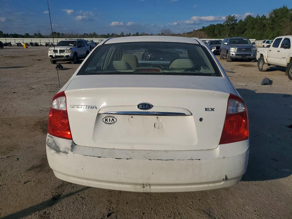 2005 KIA Spectra lx