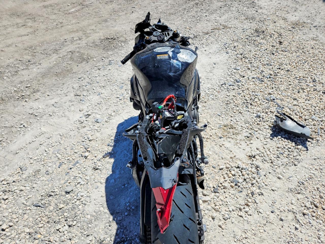 2024 Yamaha YZFR1