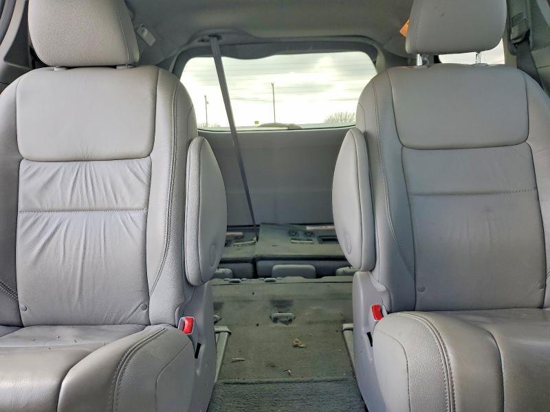 2016 Toyota Sienna xle 7-passenger
