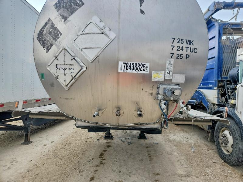 2001 Walker 2025 Walker Tank Trailer