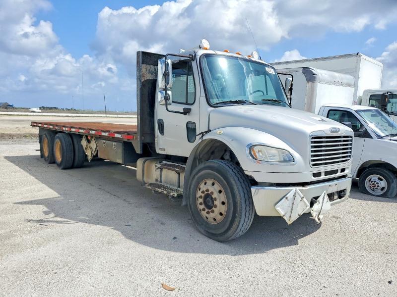 2012 Freightliner Business Class M2 Flatbed Truck