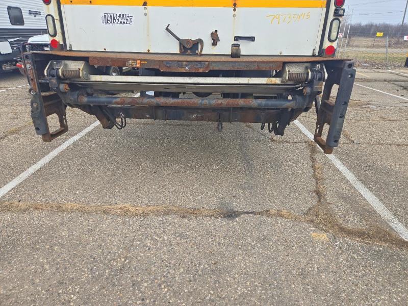 2015 Freightliner Business Class M2 BOX Truck