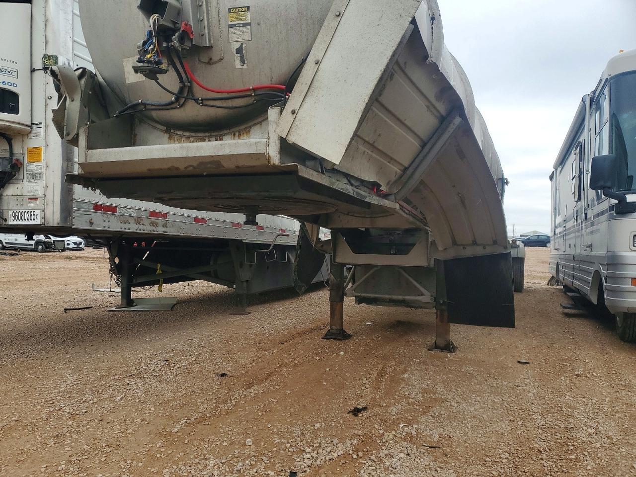 2014 Polar Tank Trailer