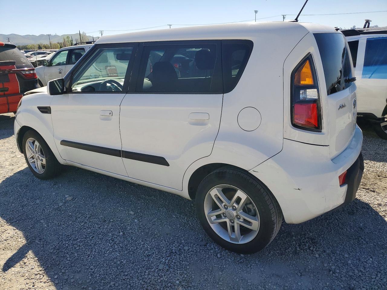 2010 KIA Soul +