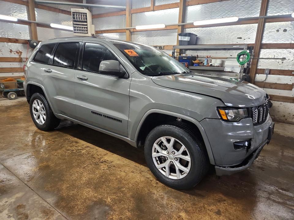2020 Jeep Grand Cherokee Laredo