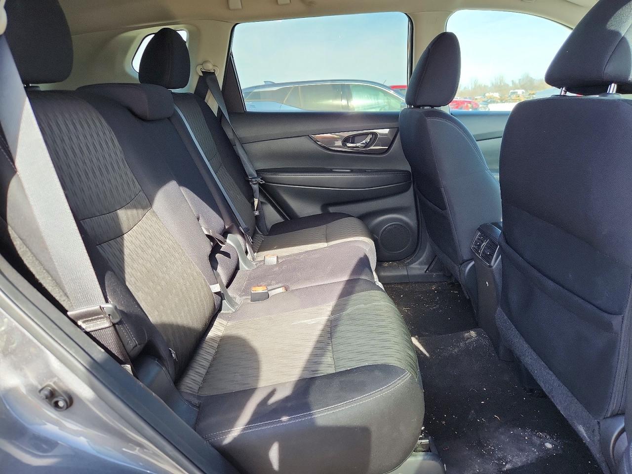 2018 Nissan Rogue s