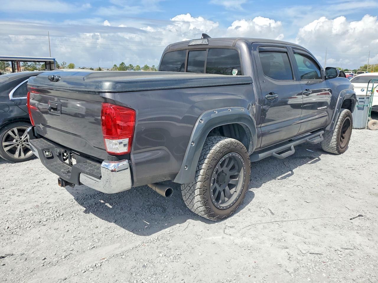 2016 Toyota Tacoma SR5 V6