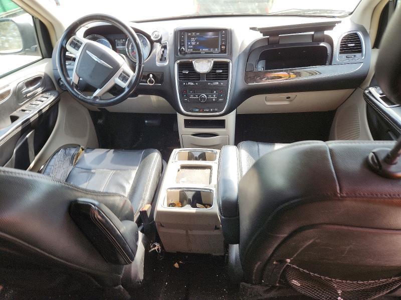 2014 Chrysler Town & Country Touring
