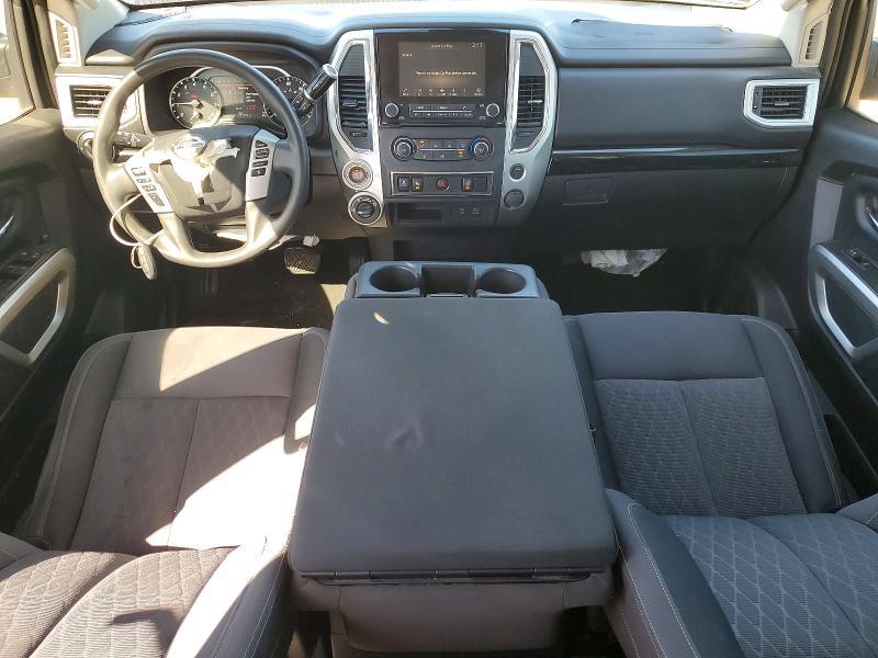 2021 Nissan Titan SV