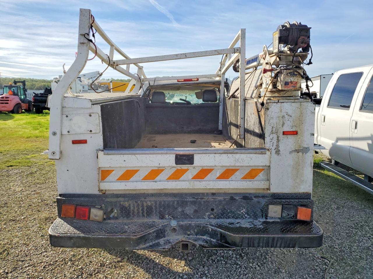 2005 Chevrolet Silverado C2500 Utility / Service Truck