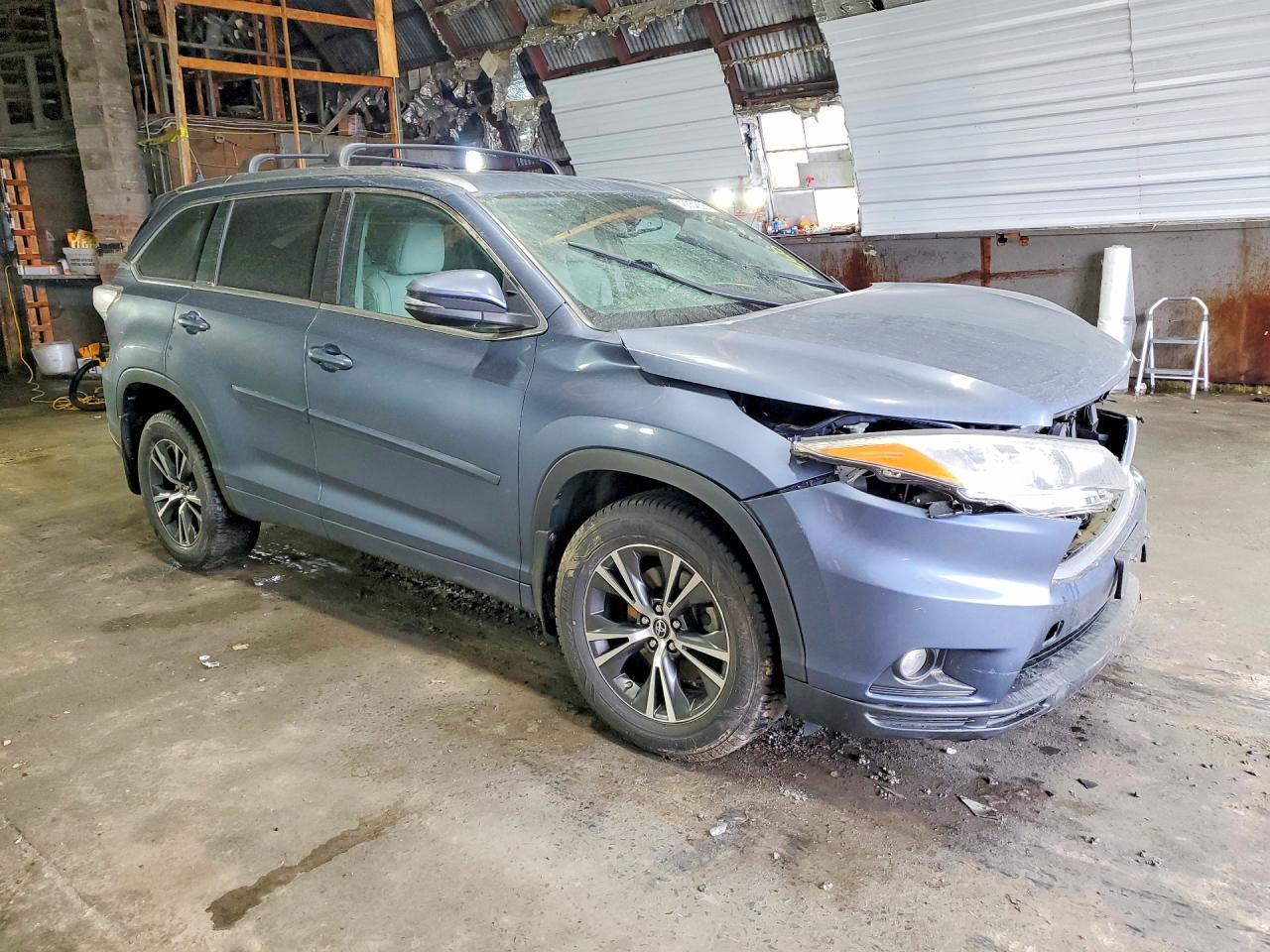 2016 Toyota Highlander xle