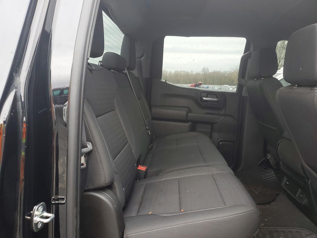 2022 Chevrolet Silverado K1500 Custom