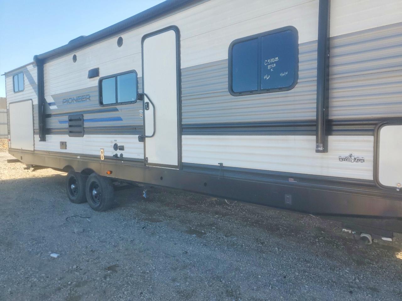 2023 Pioneer 2023 Heartland BH330 Pioneer Camper