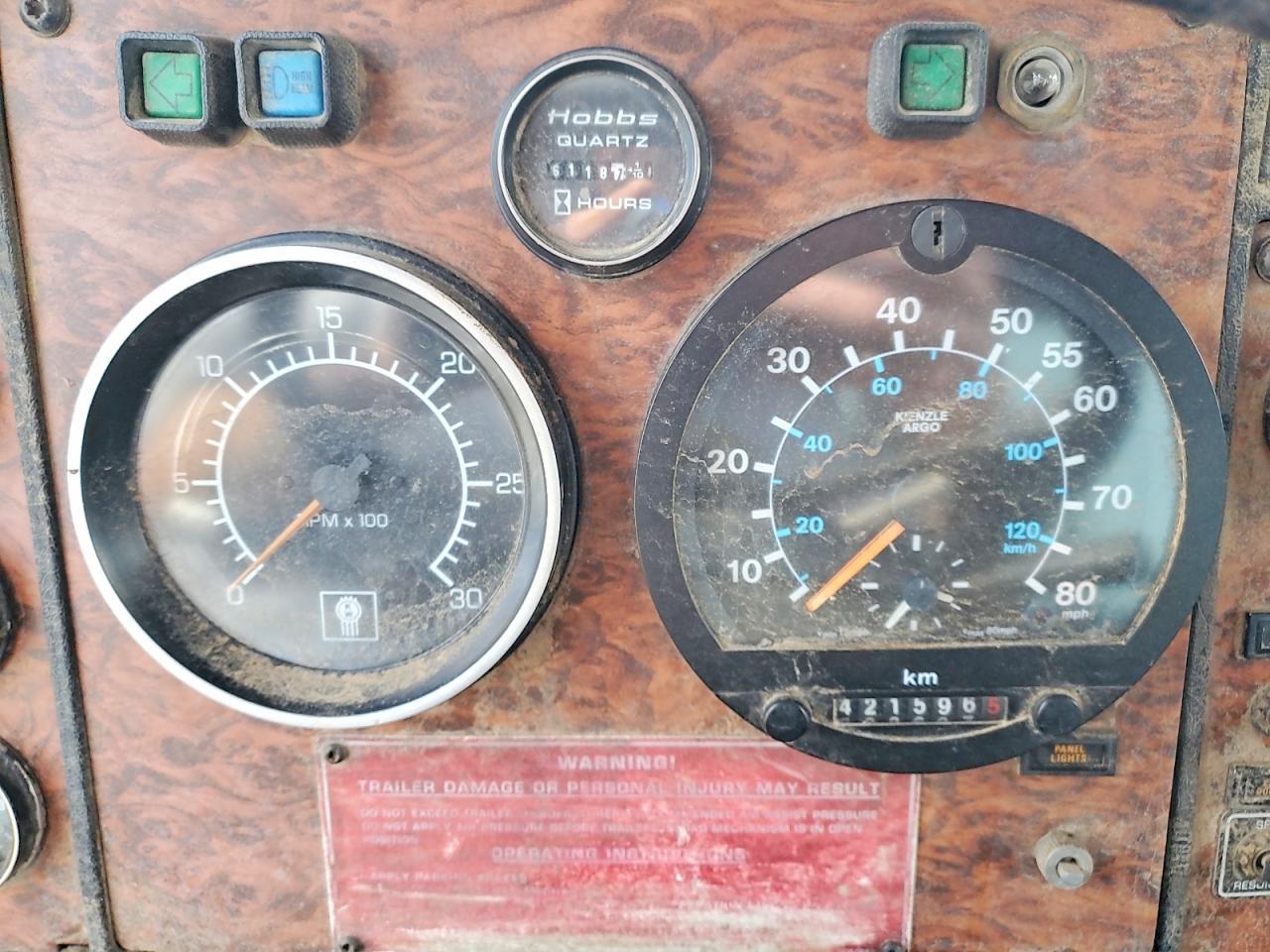 2000 Kenworth Construction T800